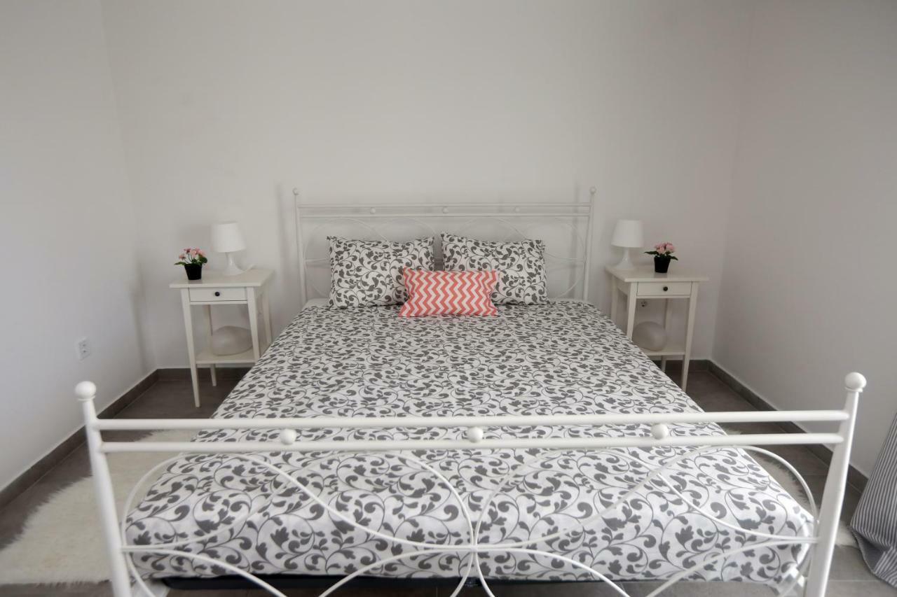 Kuce Za Odmor Brkic Apartment Lozovac Ngoại thất bức ảnh