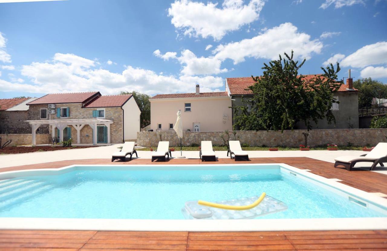 Kuce Za Odmor Brkic Apartment Lozovac Ngoại thất bức ảnh