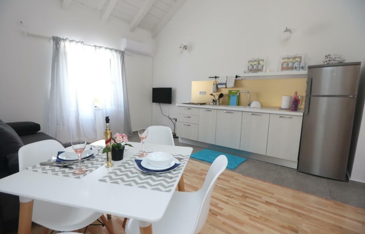 Kuce Za Odmor Brkic Apartment Lozovac Ngoại thất bức ảnh