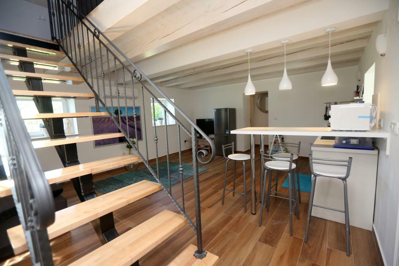 Kuce Za Odmor Brkic Apartment Lozovac Ngoại thất bức ảnh