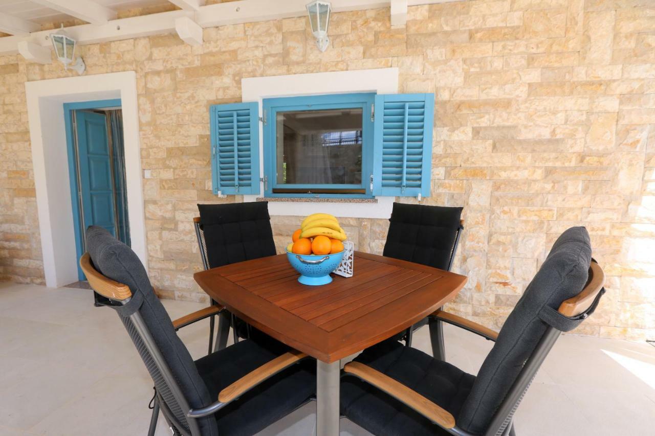 Kuce Za Odmor Brkic Apartment Lozovac Ngoại thất bức ảnh