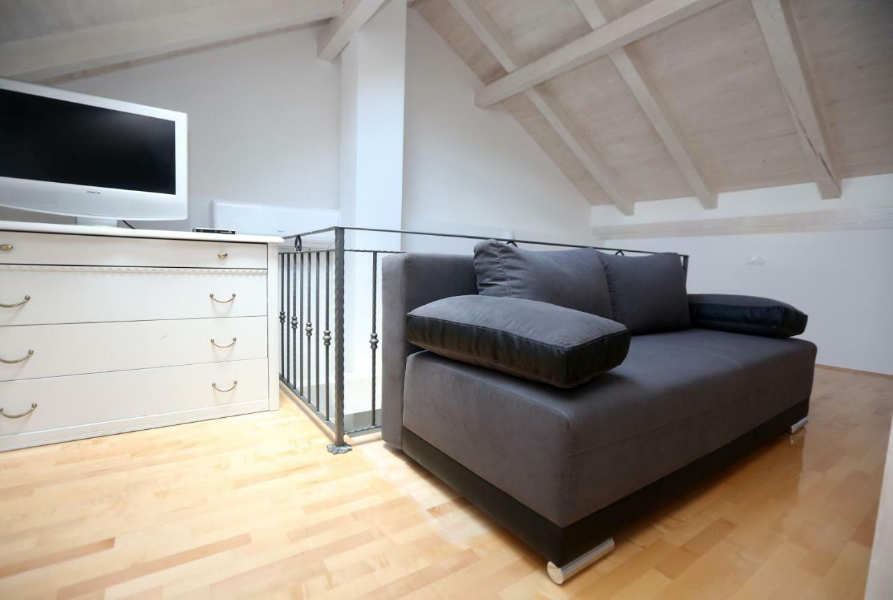 Kuce Za Odmor Brkic Apartment Lozovac Ngoại thất bức ảnh