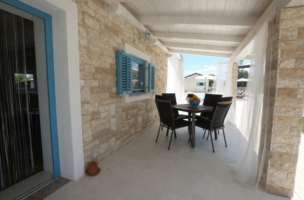 Kuce Za Odmor Brkic Apartment Lozovac Ngoại thất bức ảnh