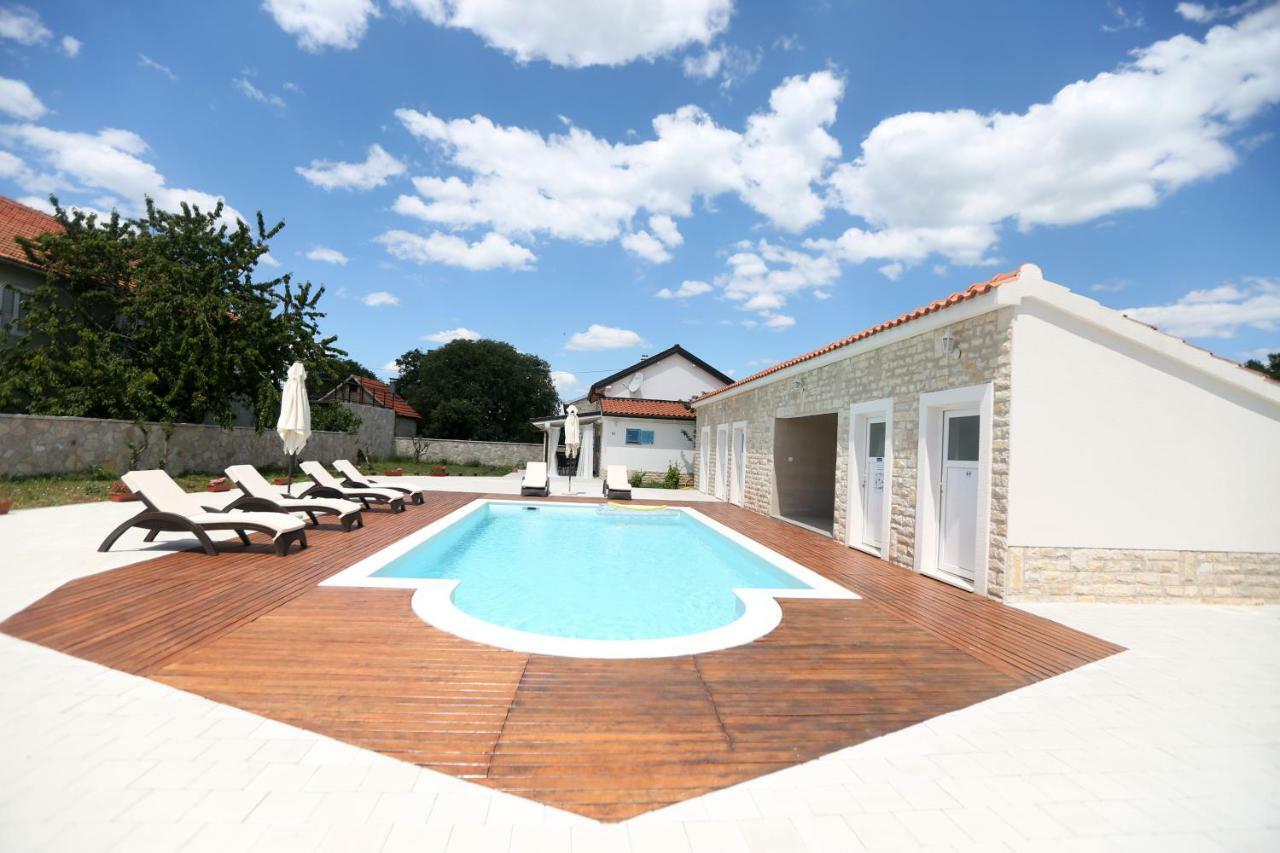 Kuce Za Odmor Brkic Apartment Lozovac Ngoại thất bức ảnh