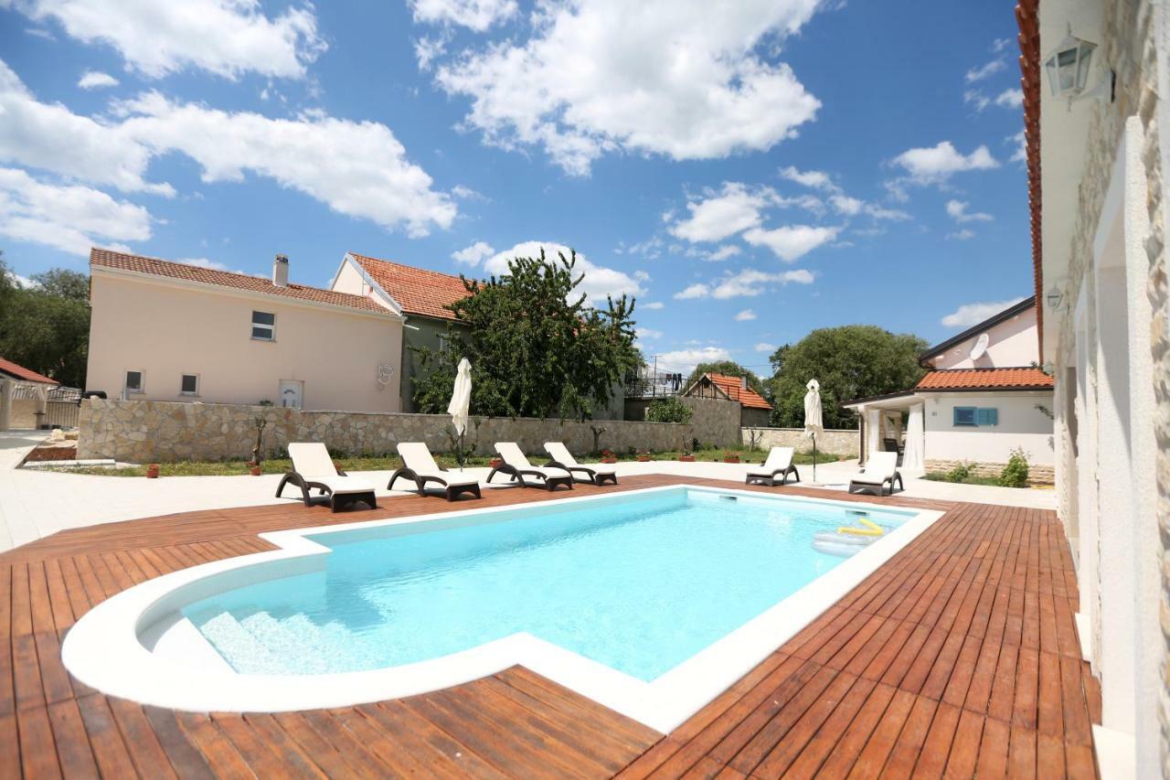 Kuce Za Odmor Brkic Apartment Lozovac Ngoại thất bức ảnh