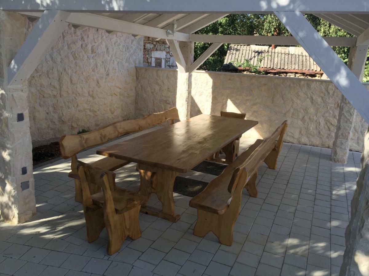 Kuce Za Odmor Brkic Apartment Lozovac Ngoại thất bức ảnh